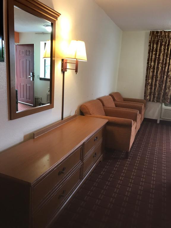 Royal Regency Inn Rock Hill Exteriér fotografie
