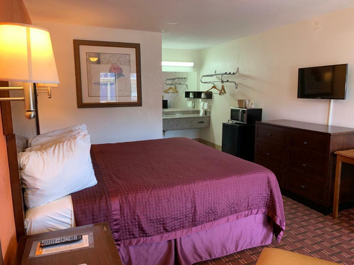 Royal Regency Inn Rock Hill Exteriér fotografie